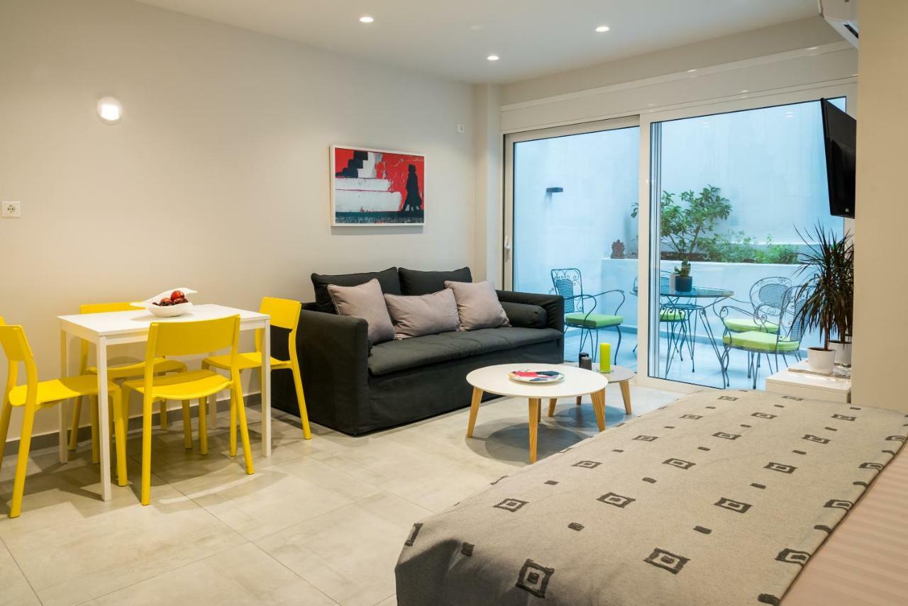 Central Cozy Studio With A Secret Garden เอเธนส์ ภายนอก รูปภาพ